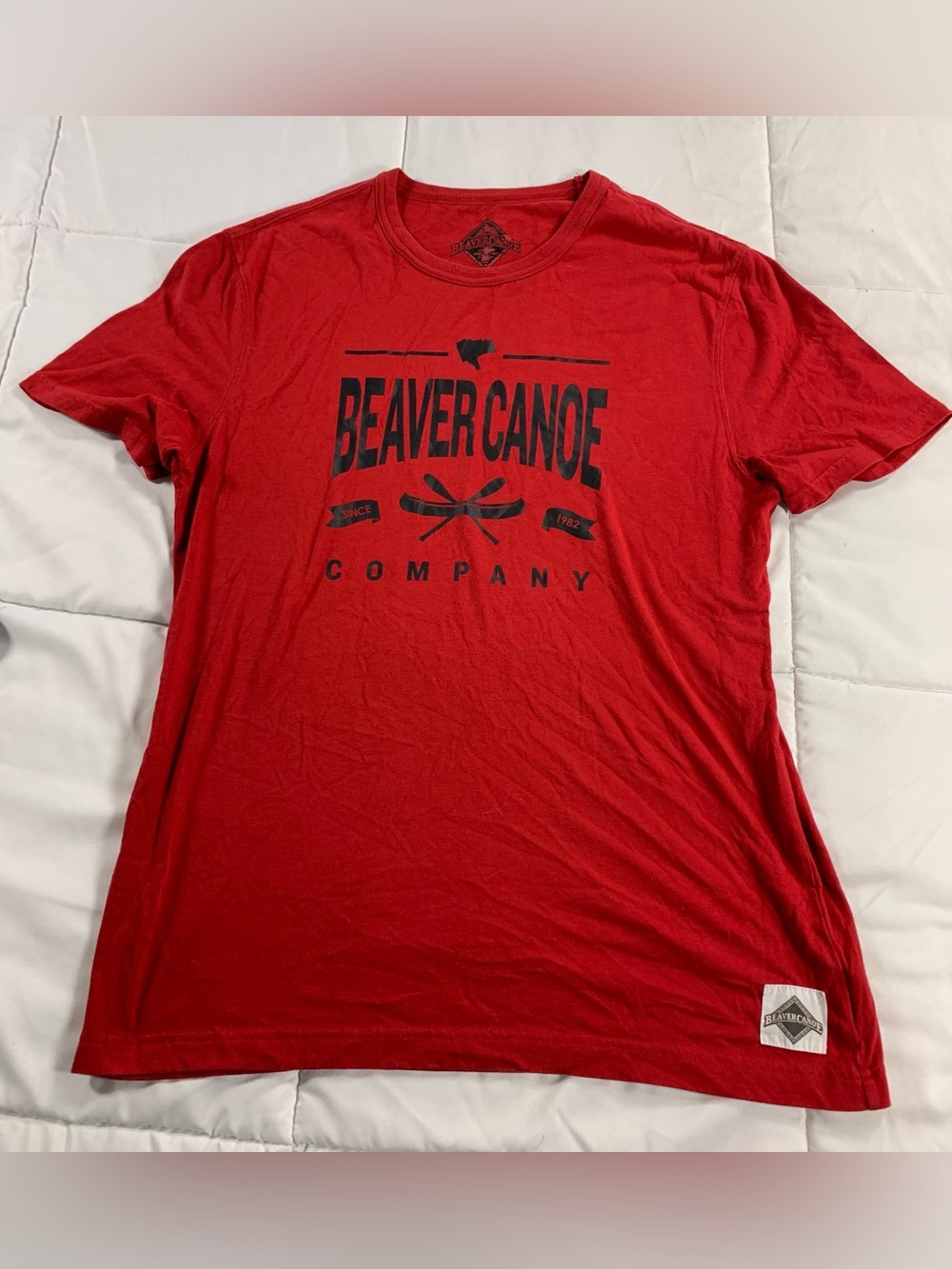 Preloved Beaver Canoe tshirt size M